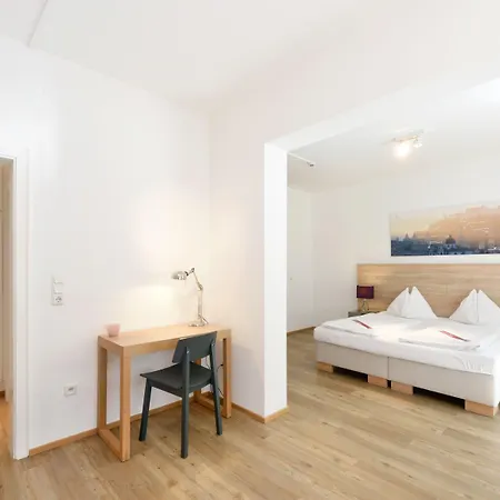 Krone 1512 Otel 3*