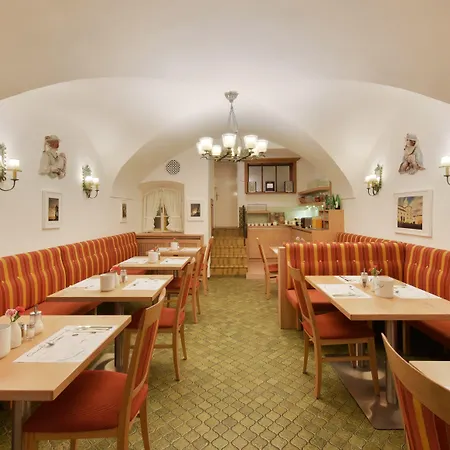 Krone 1512 Otel
