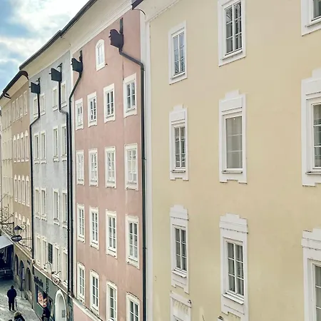 Krone 1512 Otel