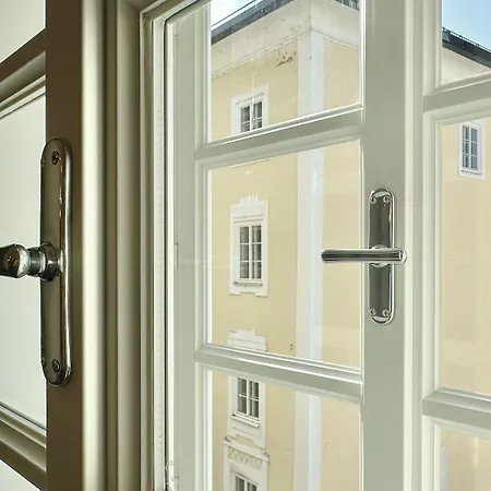 Otel Krone 1512 Salzburg