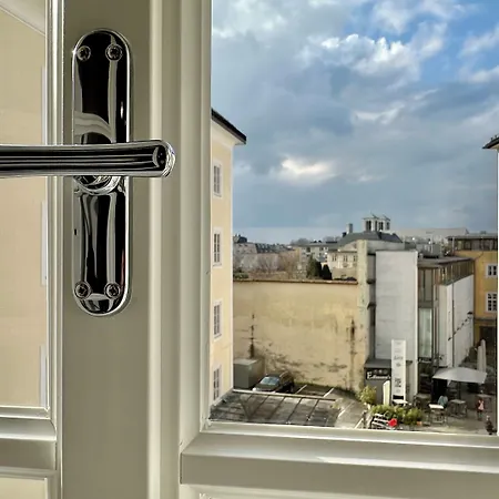 Otel Krone 1512 3*