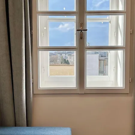 Krone 1512 Otel