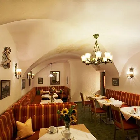 Otel Krone 1512 3*