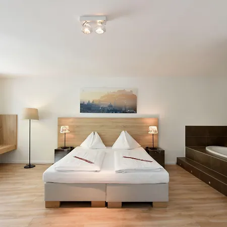 Krone 1512 Salzbourg